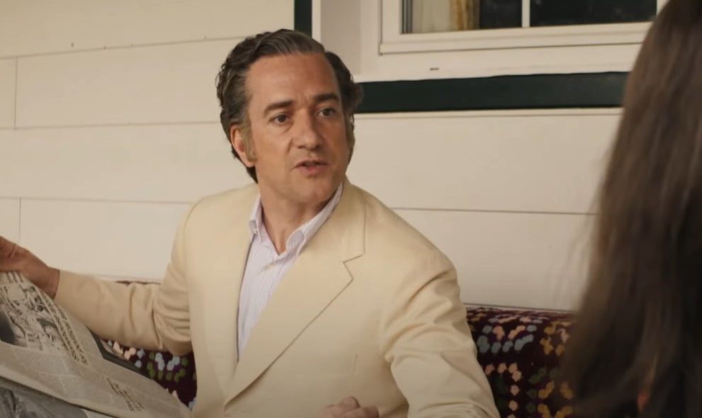 Matthew Macfadyen as John Stonehouse in beige suit