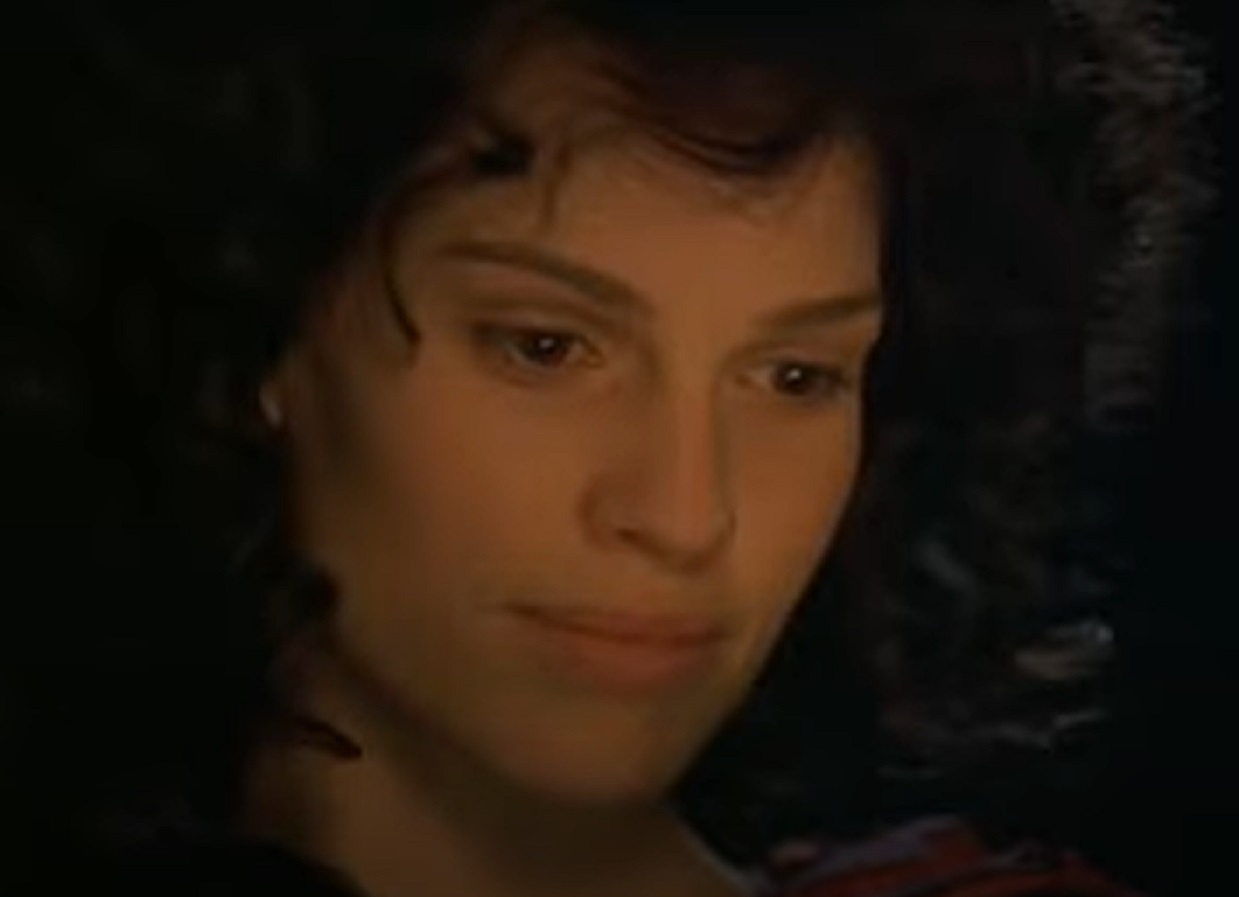 Screenshot: Jeanne St. Remy de Valois is looking down - from The Affair of the Necklace (2001)