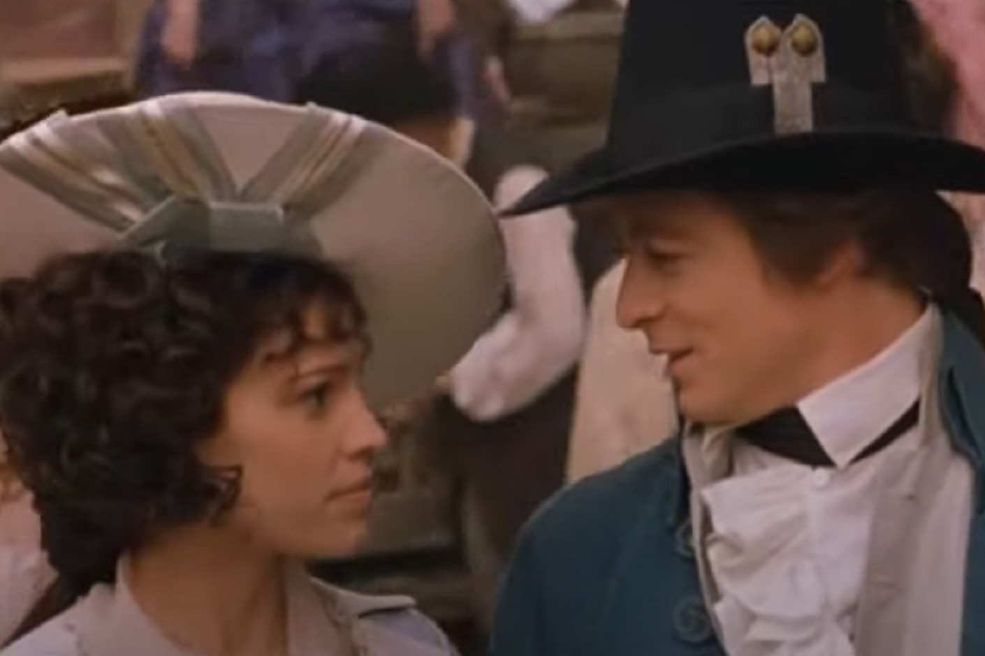 Screenshot: Jeanne St. Remy de Valois is talking with Rétaux de Vilette outside - from The Affair of the Necklace (2001)
