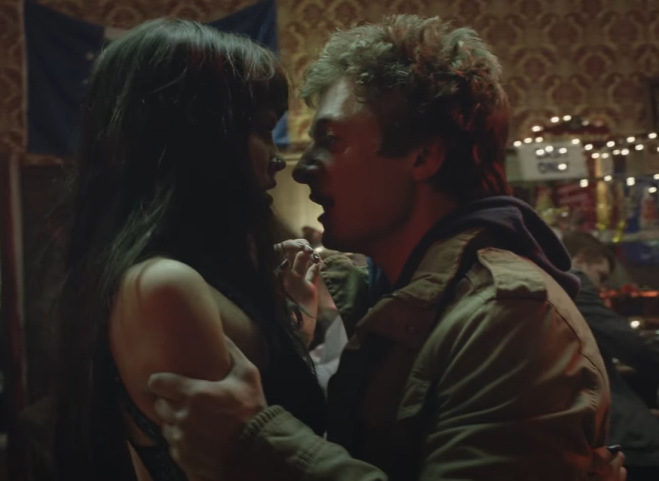 Screenshot of Mandy and Lip - from Shameless (2004-13)