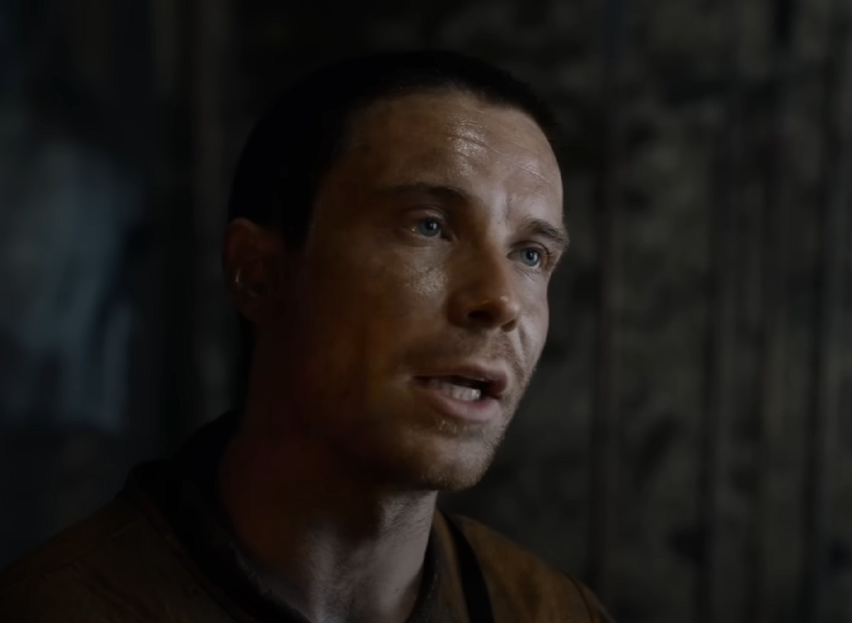 Screenshot of Gendry talking with Ser Davos - from Game of Thrones (2011-19)