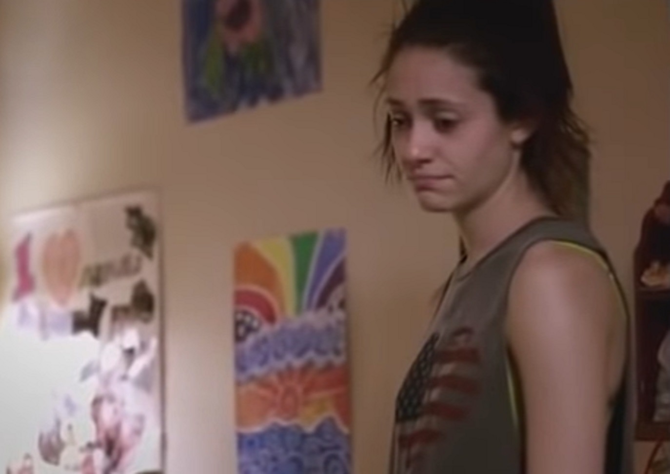 Screenshot of Fiona Gallagher looking sad - from Shameless (2011-21)