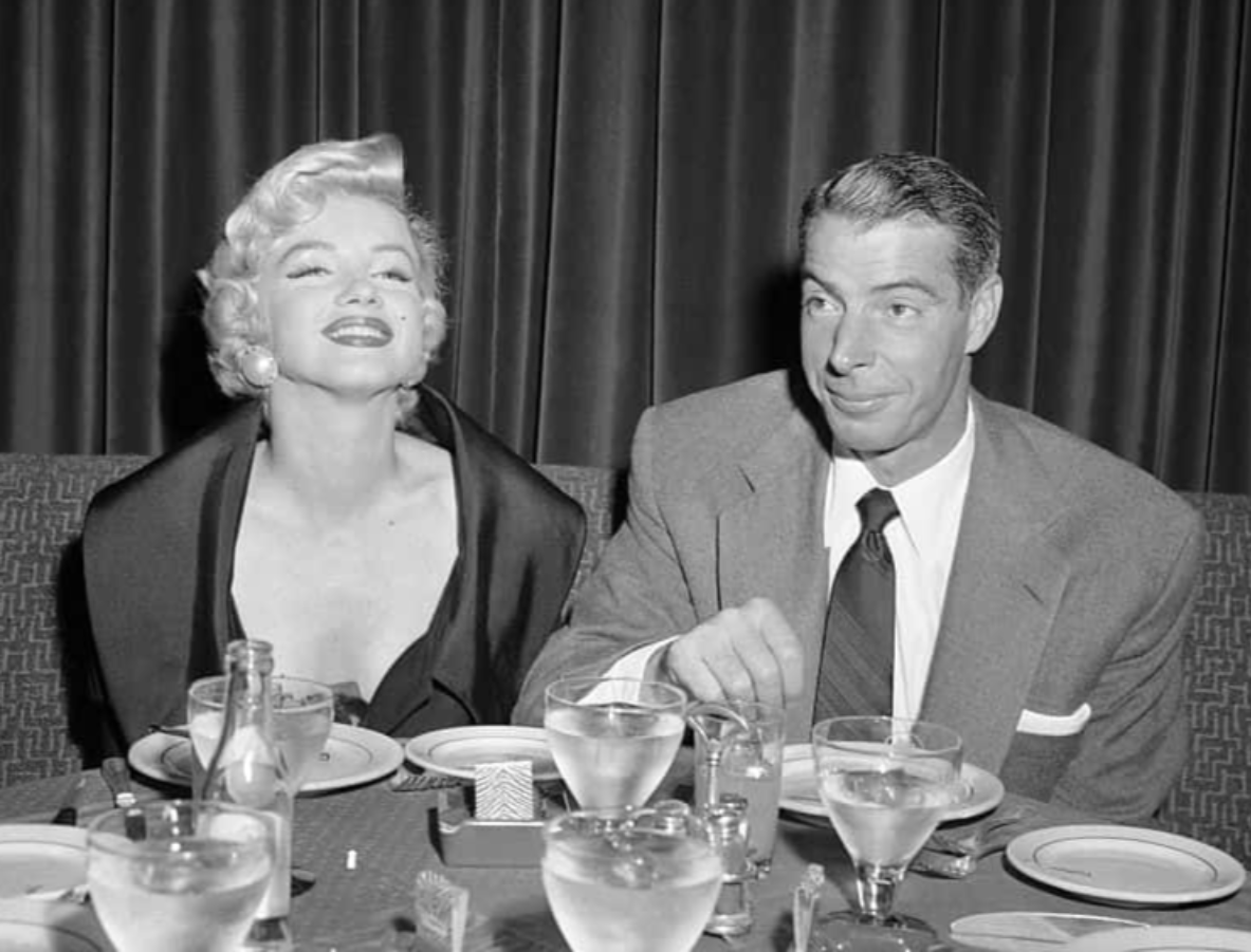 Marilyn Monroe and Joe DiMaggio Dining.