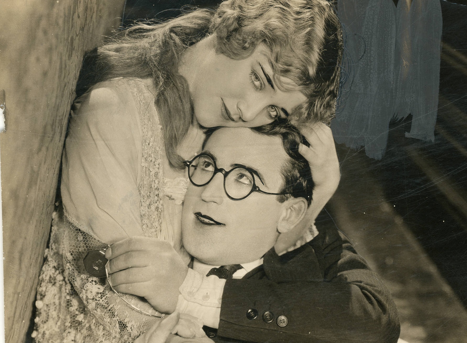 Harold Lloyd and Mildred Davis - Still from the American comedy film Dr. Jack (1922).