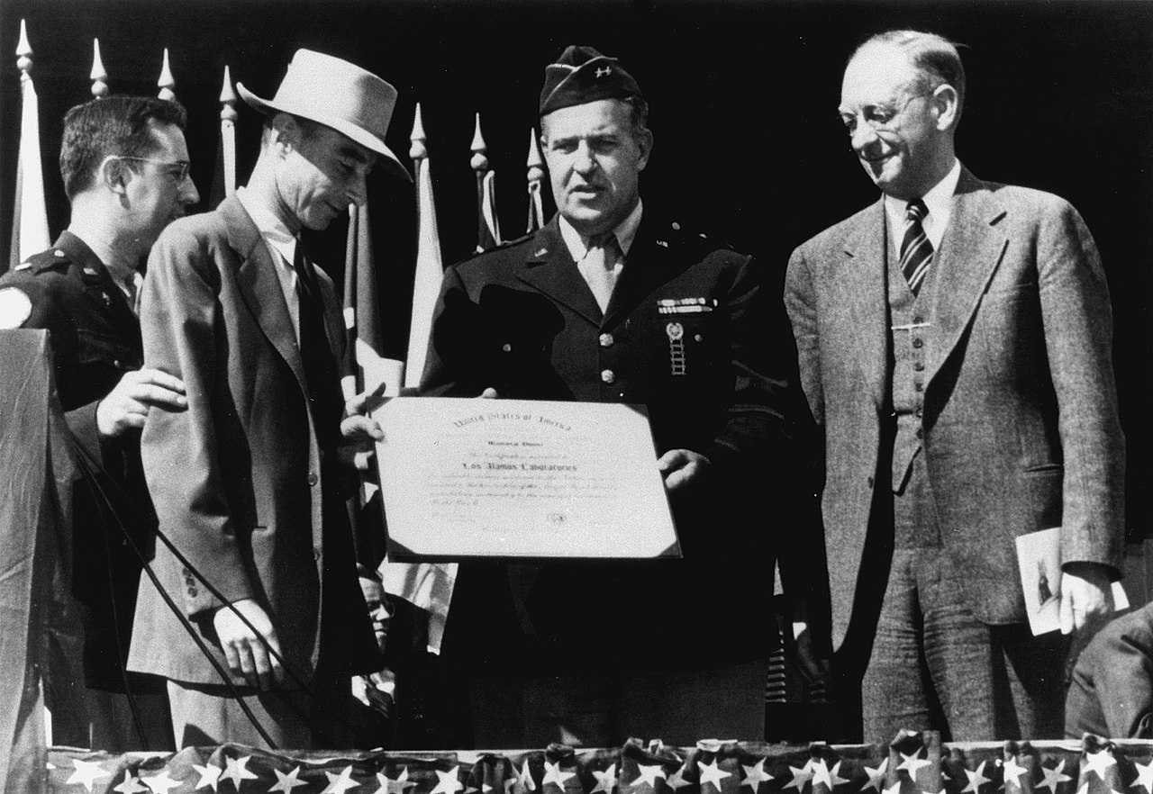 Los Alamos Laboratory presents award to Oppenheimer at the end of the war circa 1945