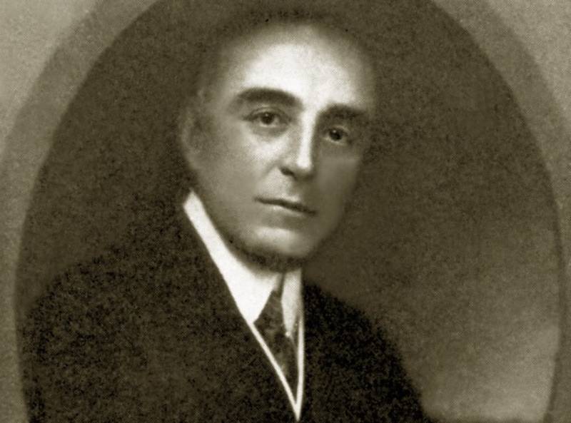 Jules Brulatour image in a suit