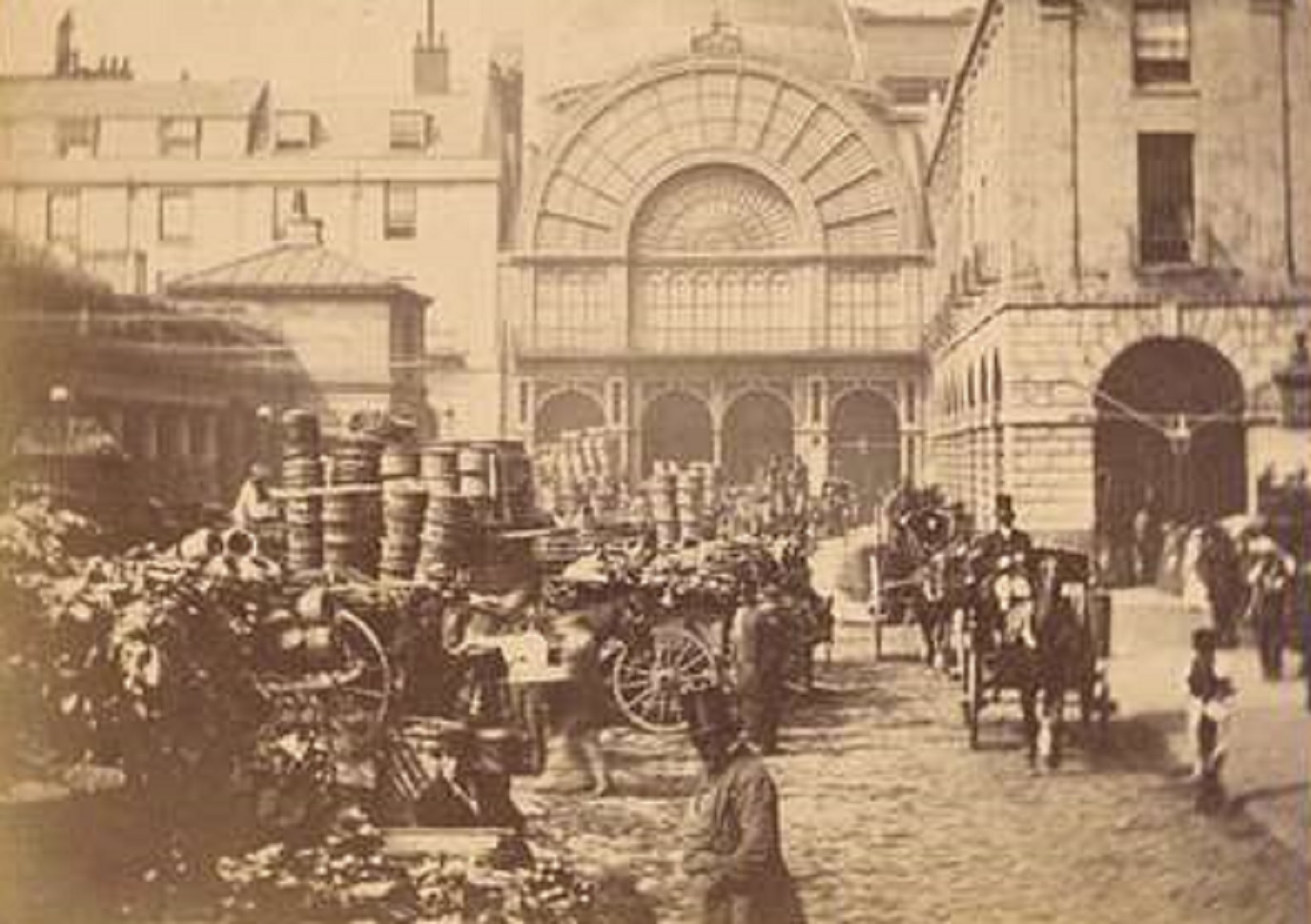 B&W photo of Floral Hall in Covent Garden (1850 - 1880)
