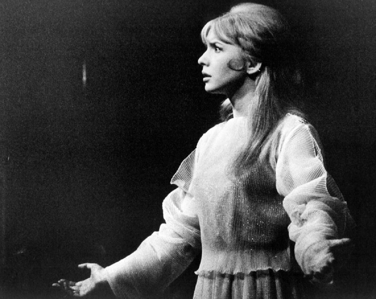 Photo of Jane Asher as Juliet from 