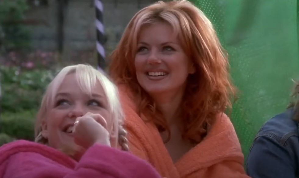 Scene from the movie  Spice World, Spice girls in bathrobes