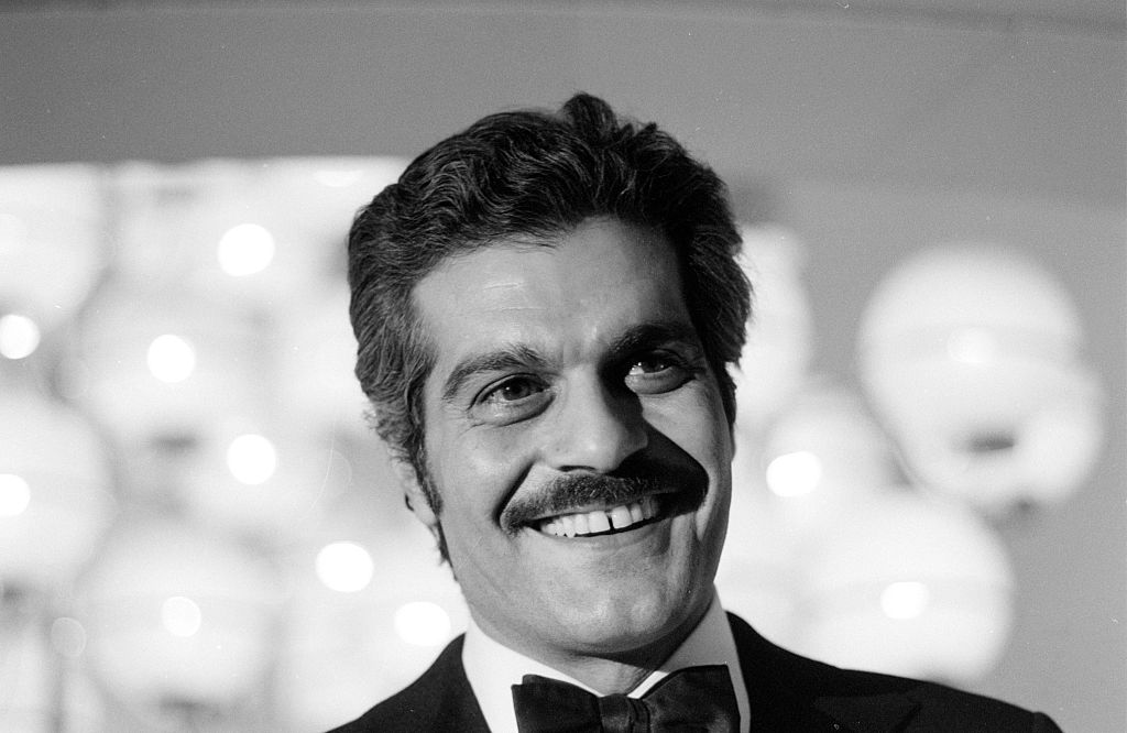 The actor Omar Sharif smiling during the shooting of the entertainment program 