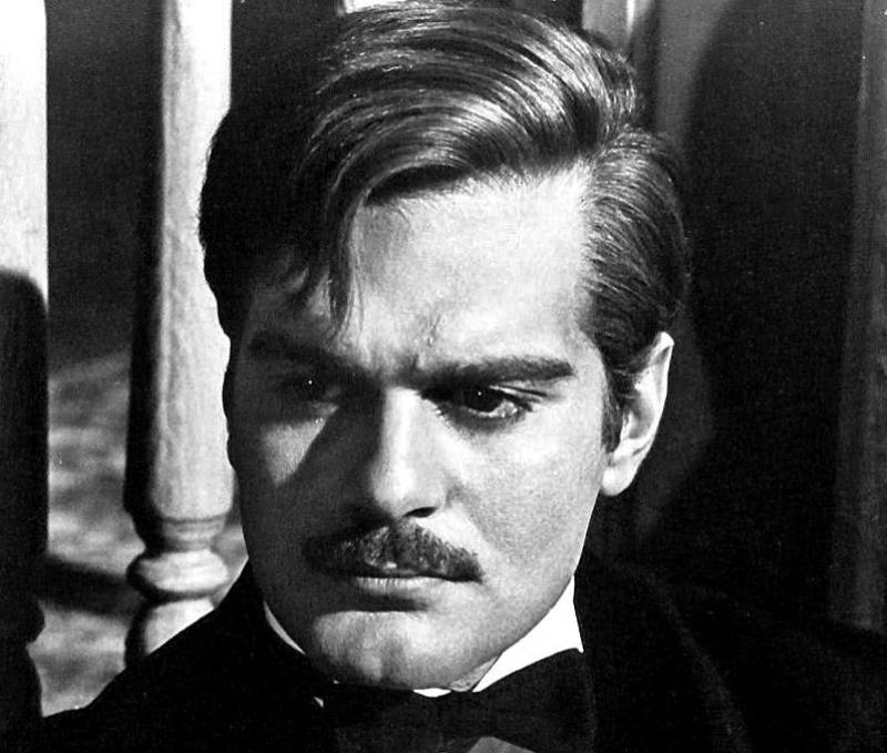 Actor Omar Sharif in black  tuxedo