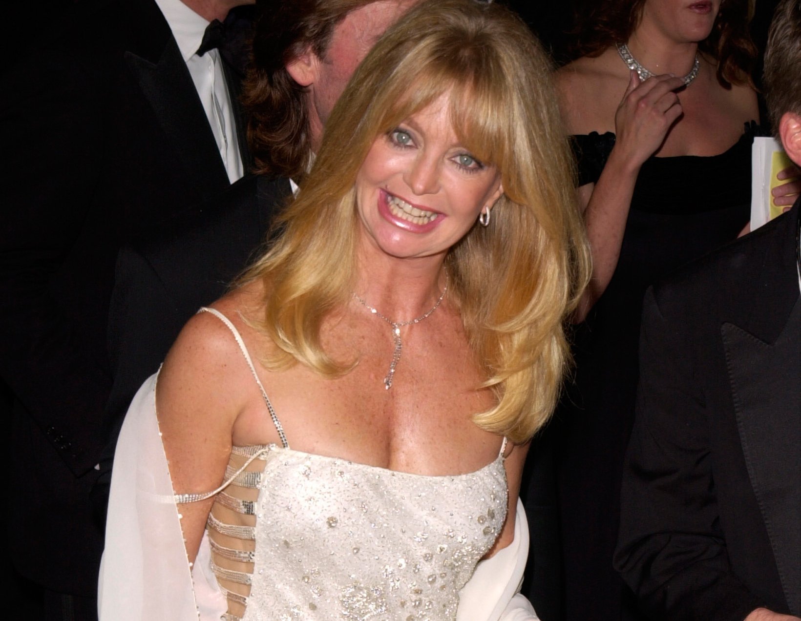 Actress GOLDIE HAWN at the Carousel of Hope Ball 2000 at the Beverly Hilton Hotel. 28OCT2000 in white dress