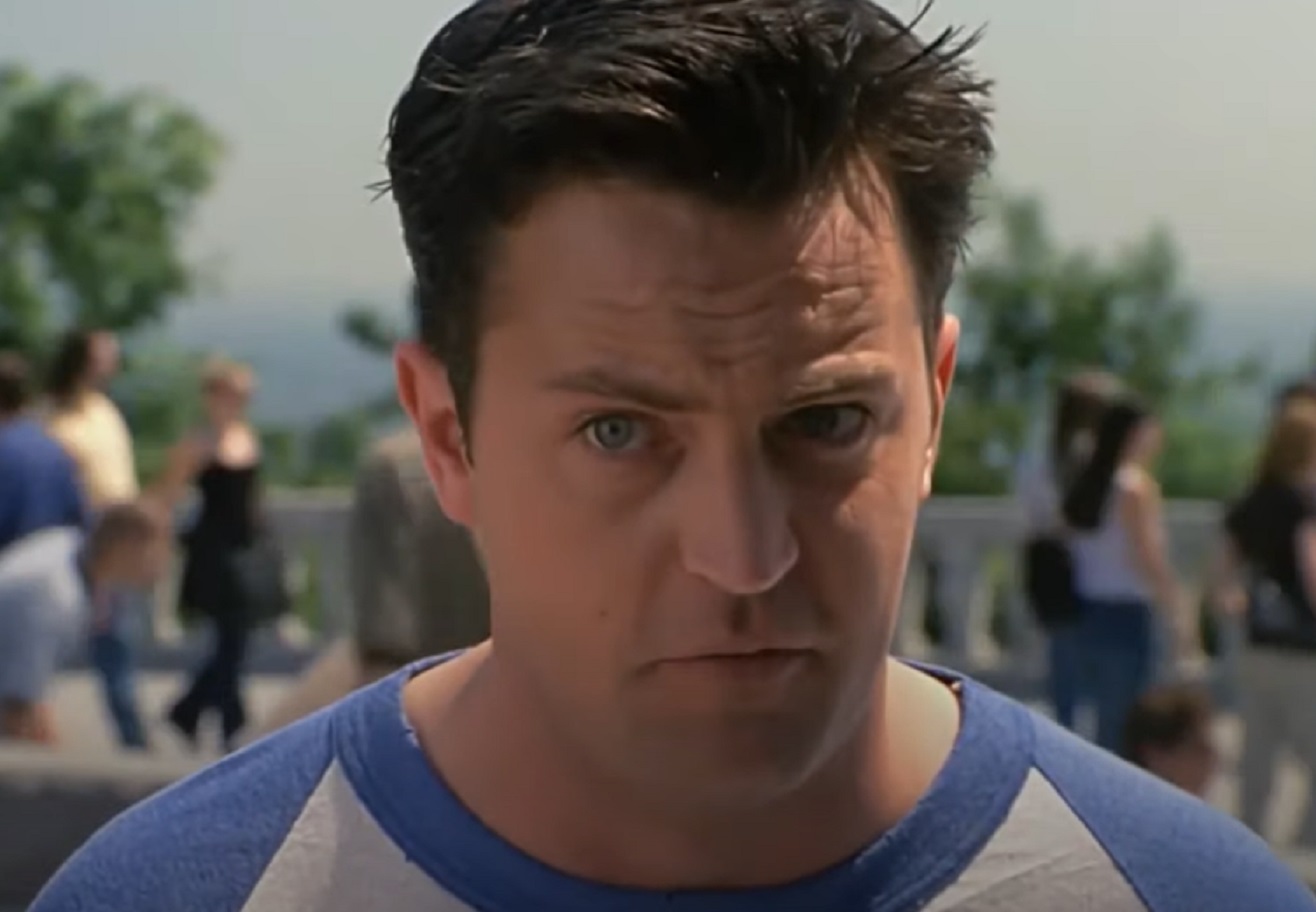 Screenshot: Matthew Perry looking surprised - from The Whole Nine Yards (2000)