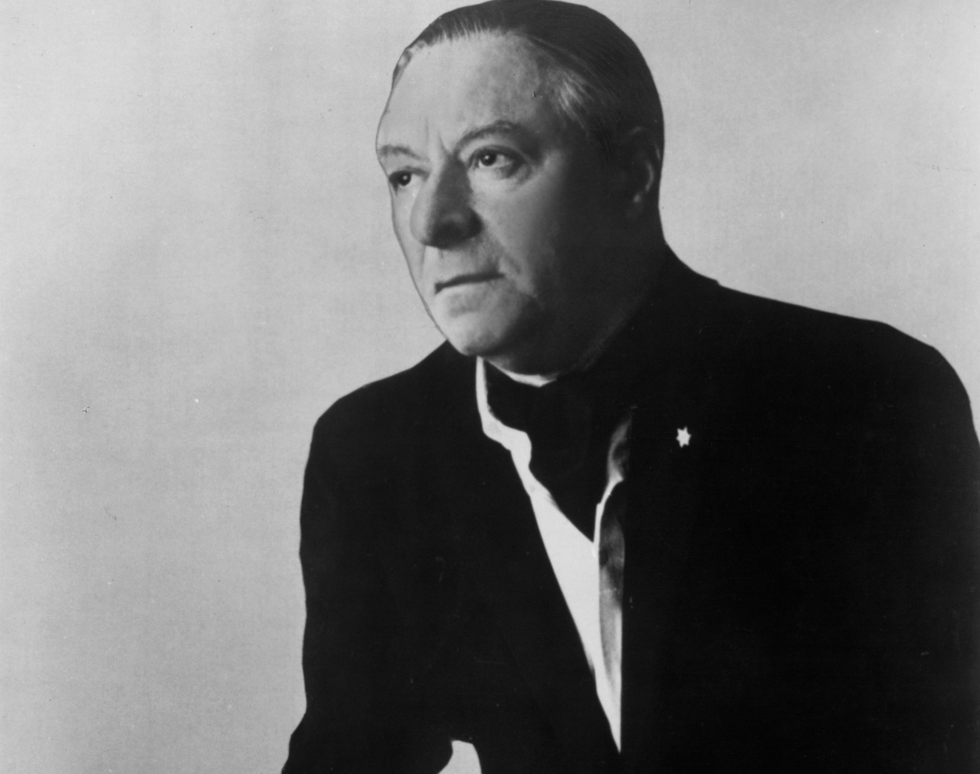 Actor George Jessel poses for a portrait in circa 1965