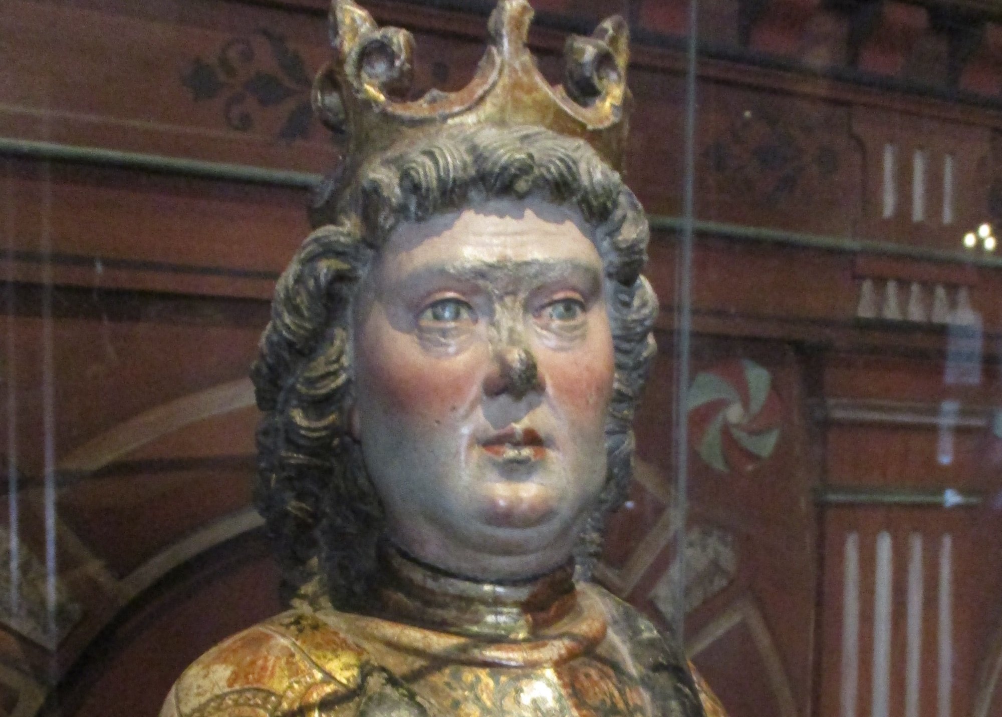 Charles VIII of Sweden sculpture wearing a crown