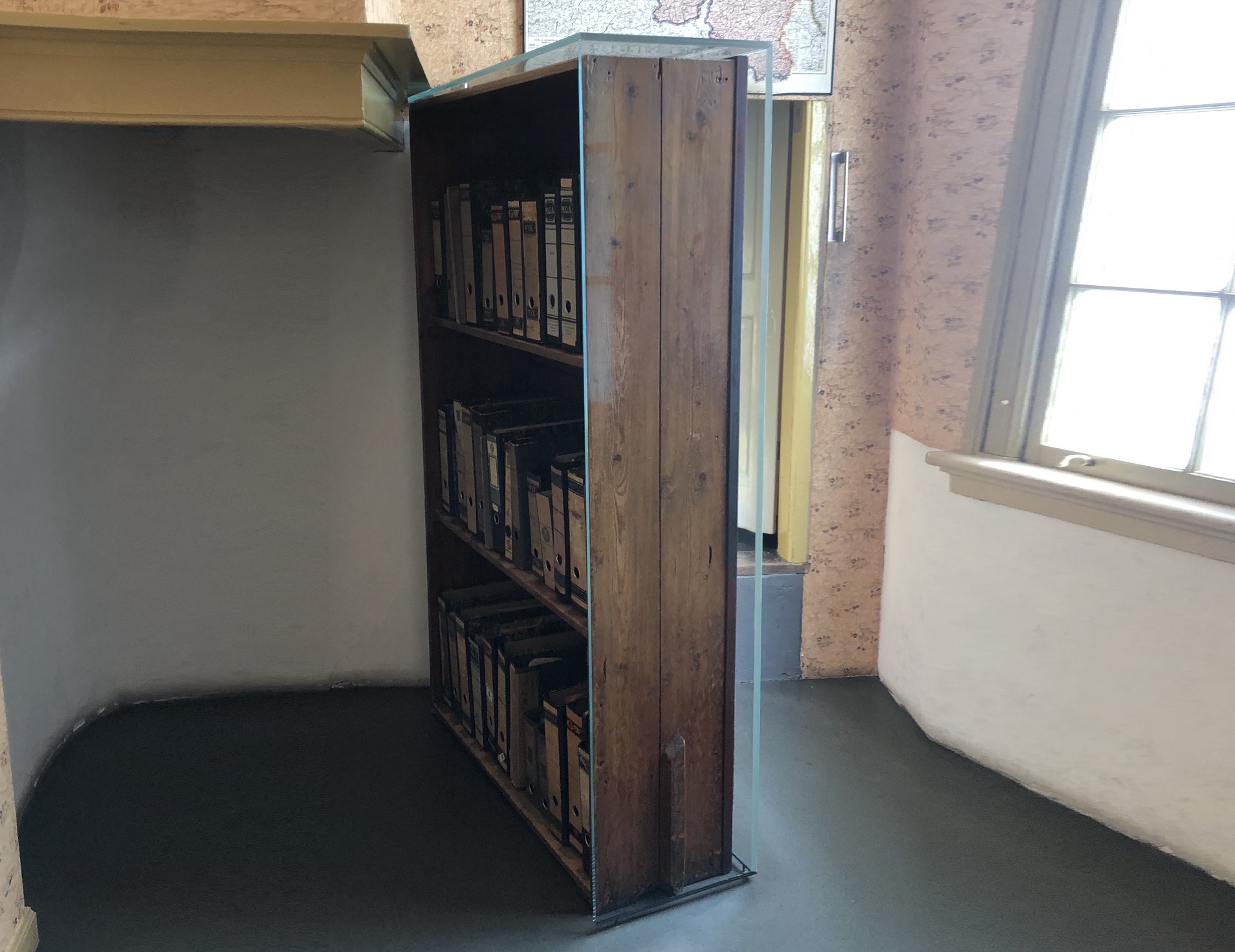 Photo of Bookcase shelf in Anne Frank House - 2020