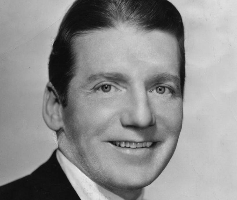 Frank Fay 1936 portrait in suit
