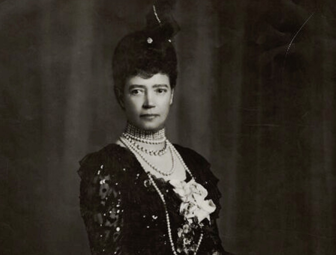 Photo of Maria Feodorovna, Empress of Russia (Princess Dagmar) wearing black dress - circa 1908