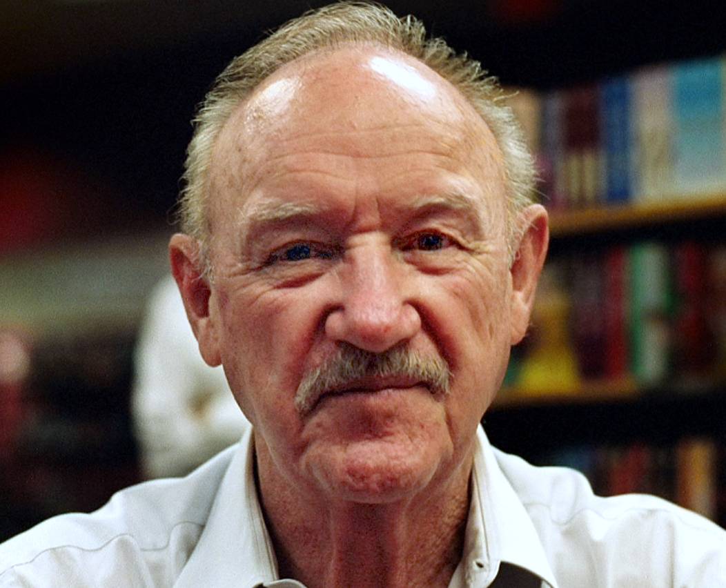 Gene Hackman at a book signing in June 2008 in white shirt