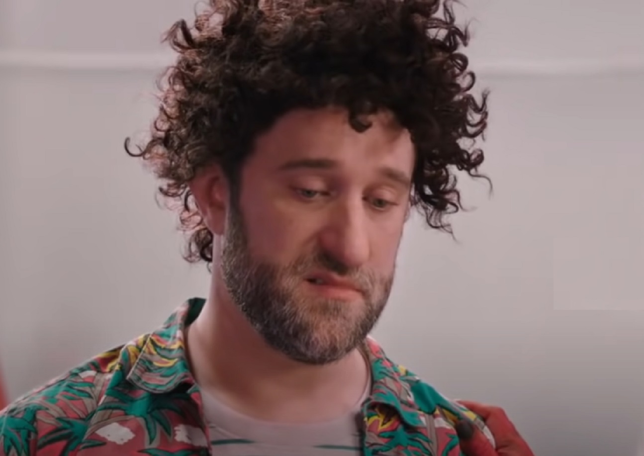 Screenshot: Dustin Diamond with messy hair ,looking sad - from Your Pretty Face Is Going To Hell (2013-2019)