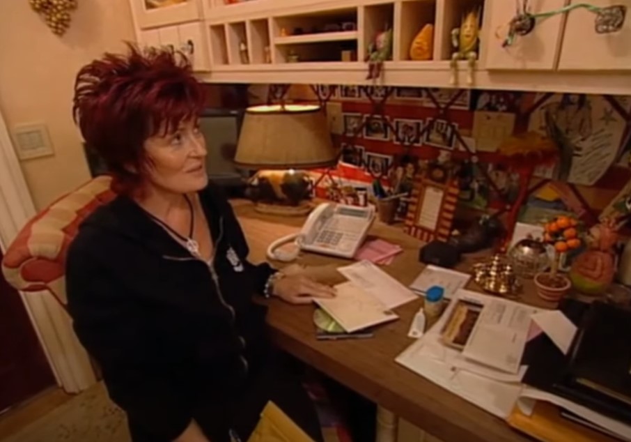 Sharon Osbourne on The Osbournes speaking to someone in dark top