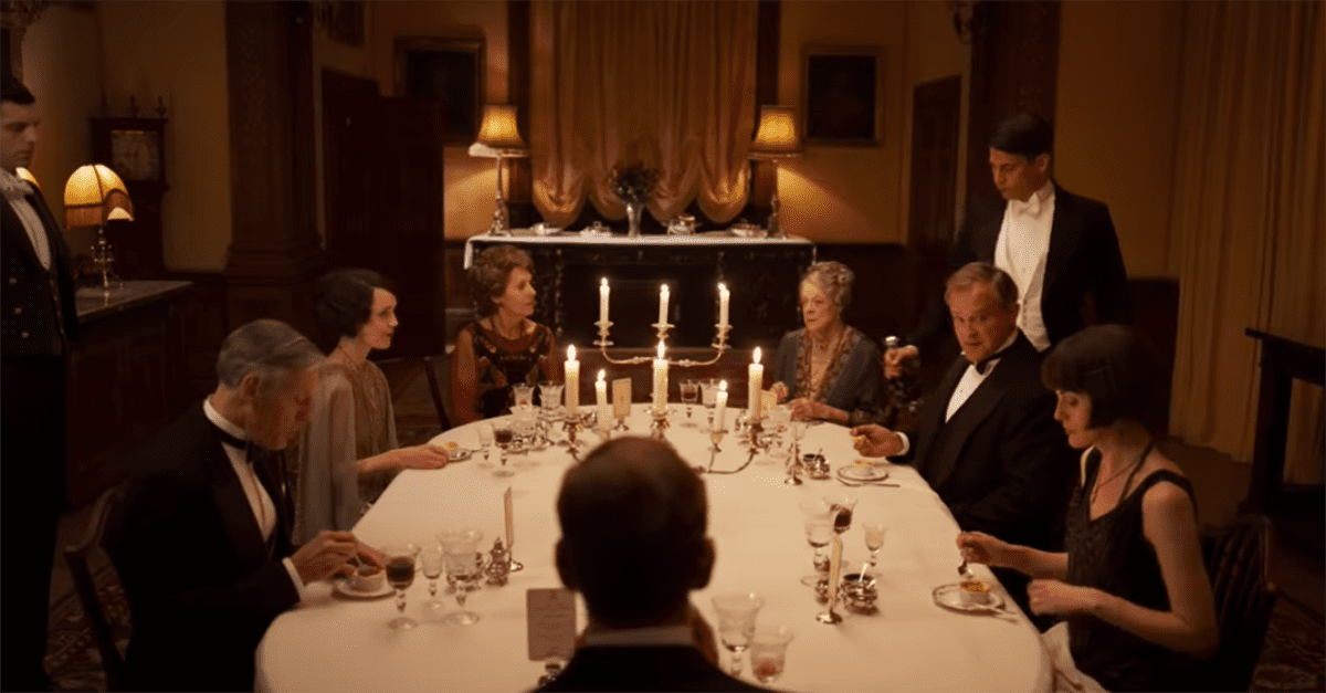 Downton Abbey cast having dinner 