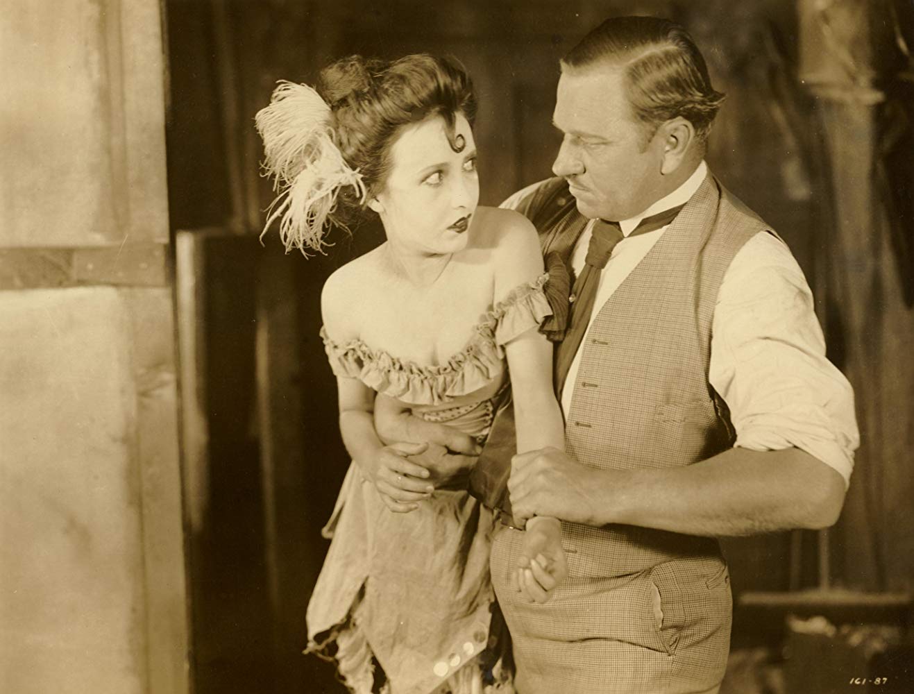 Bessie Love and Wallace Beery in scene from Dynamite Smith