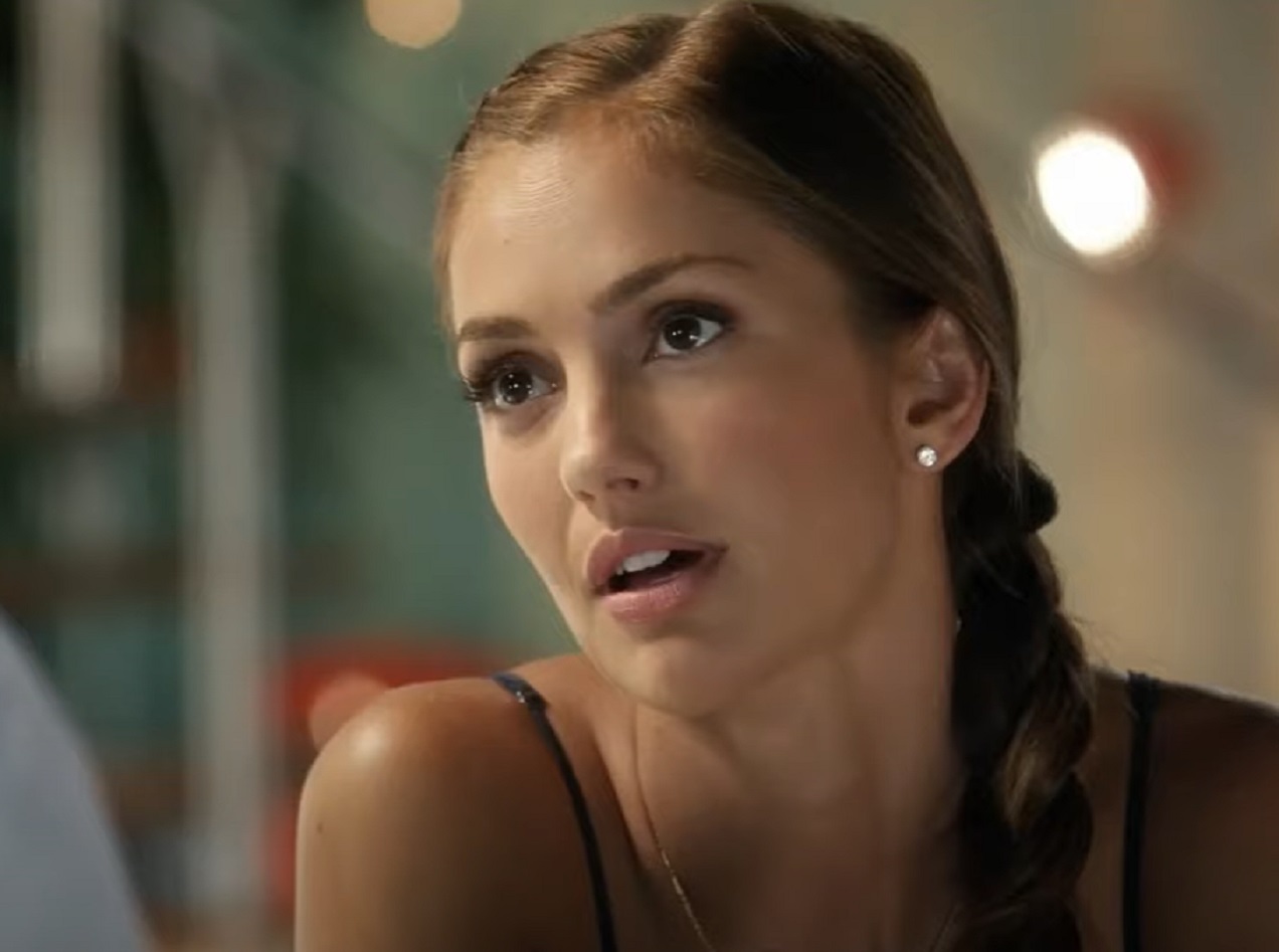 Screenshot: Minka Kelly is looking at side from - Charlie's Angels (2011 TV series)