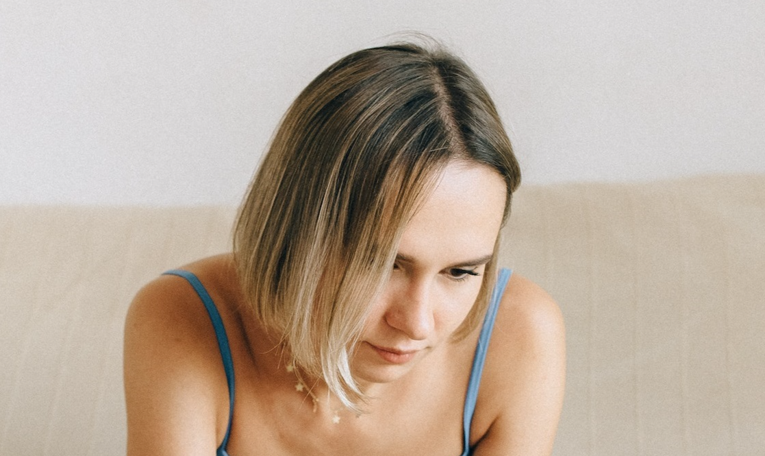 Young woman making shopping online.