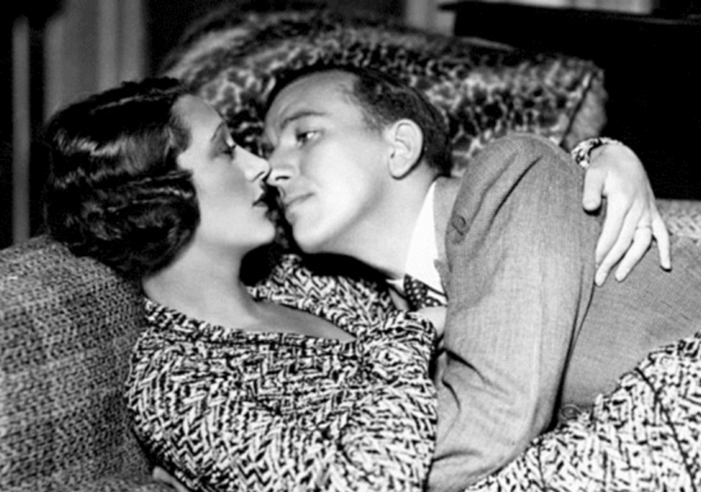 B&W photograph of Gertrude Lawrence and Noel Coward in the Broadway production - 1931