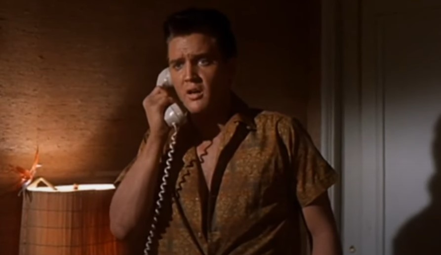 Elvis in Blue Hawaii (1962) in green shirt