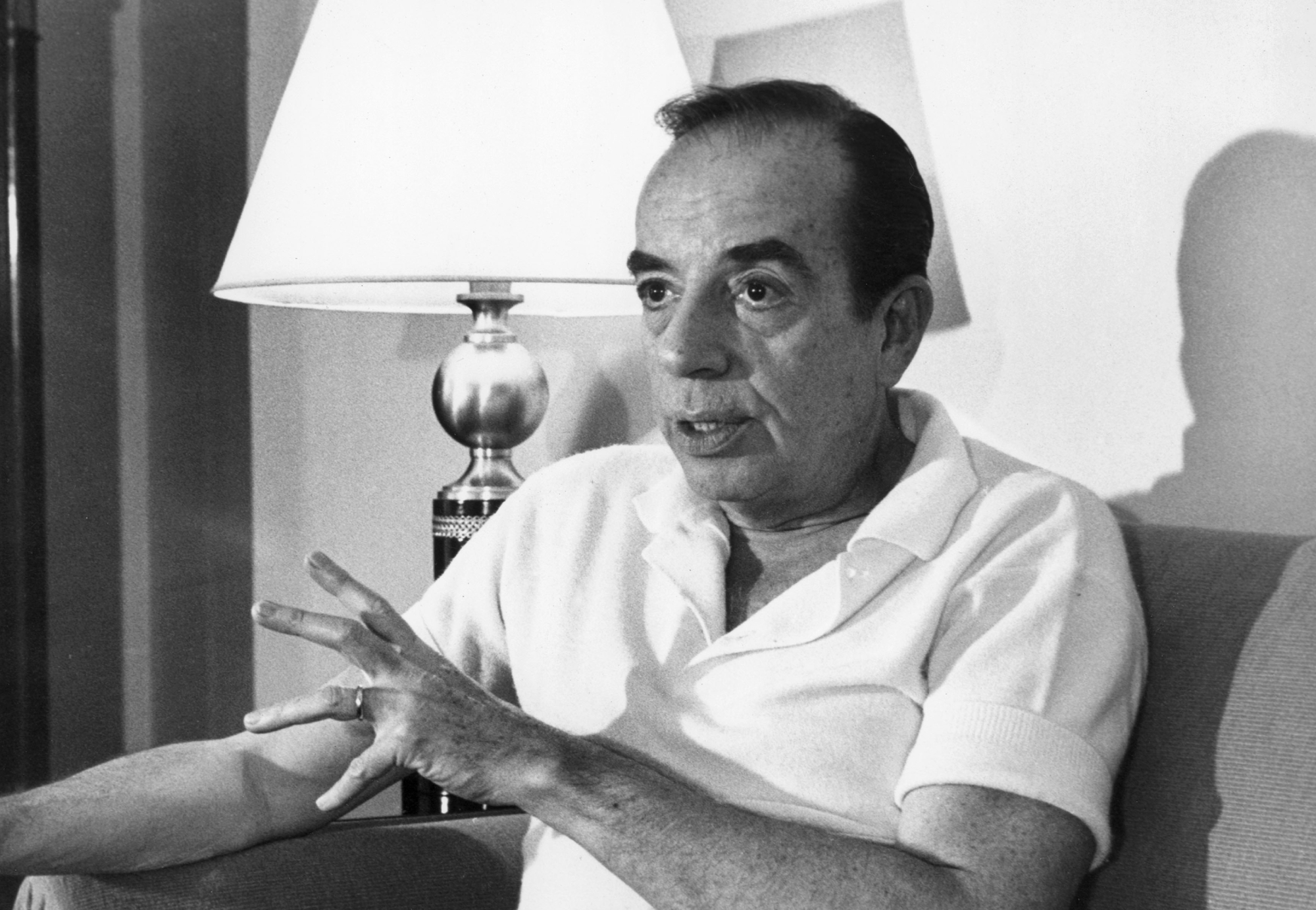 Vincente Minnelli (1903-1986), American director looking at the camera