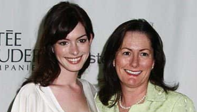 Anne Hathaway facts