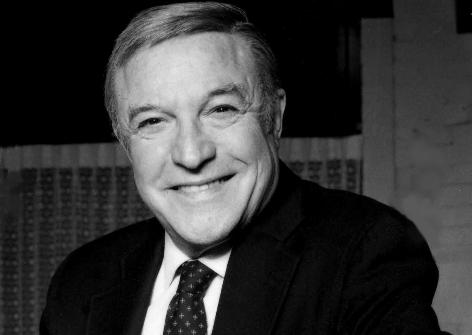 Gene Kelly portrait smiling at the camera in 1986