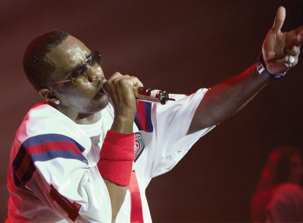 Photo of P DIDDY performing