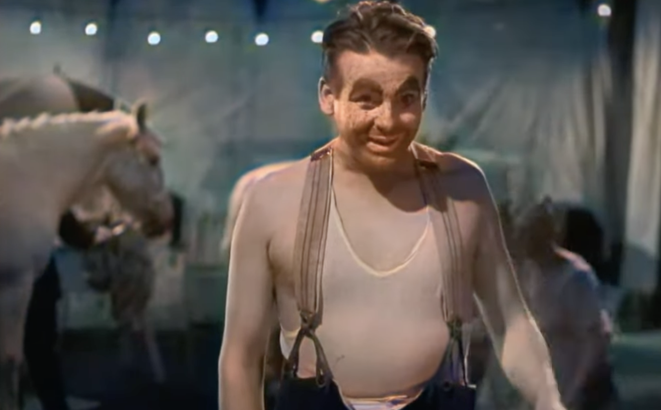 Screenshot from Freaks (1932)