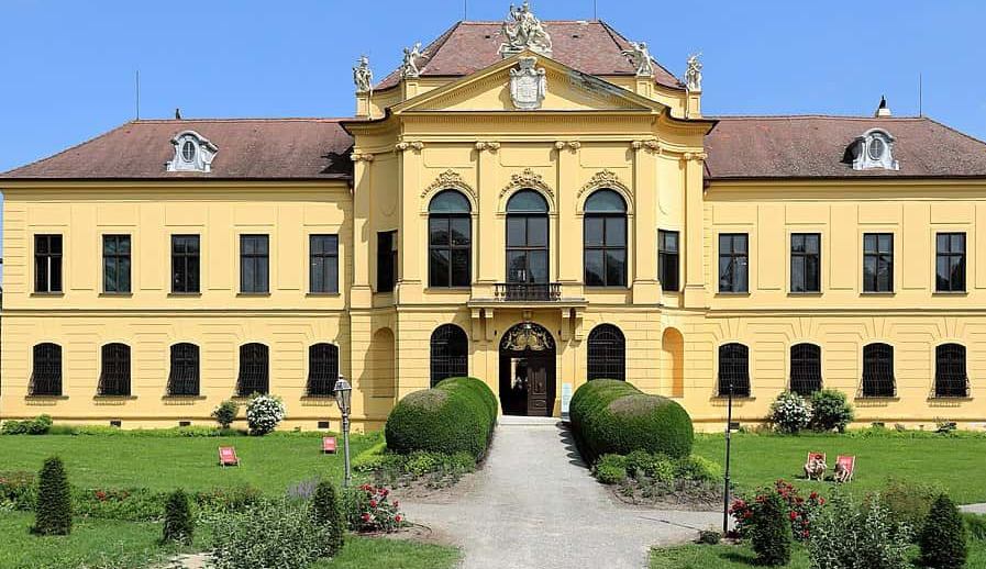 Zita Of Bourbon-Parma facts