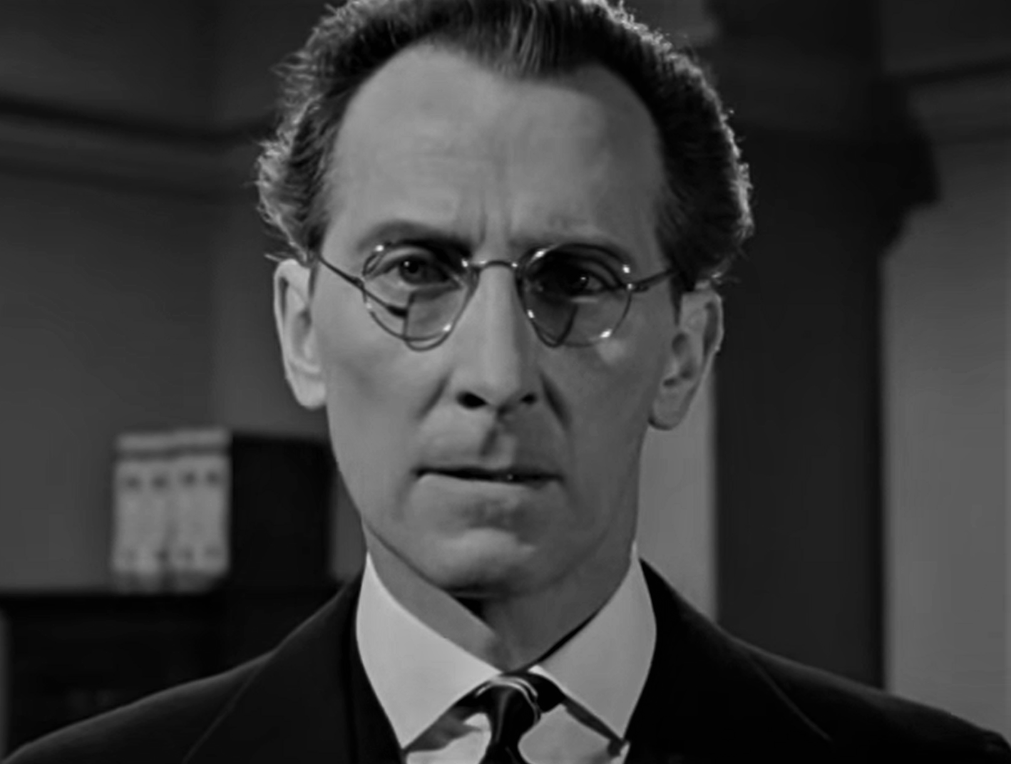 Peter Cushing in Cash On Demand - 1961