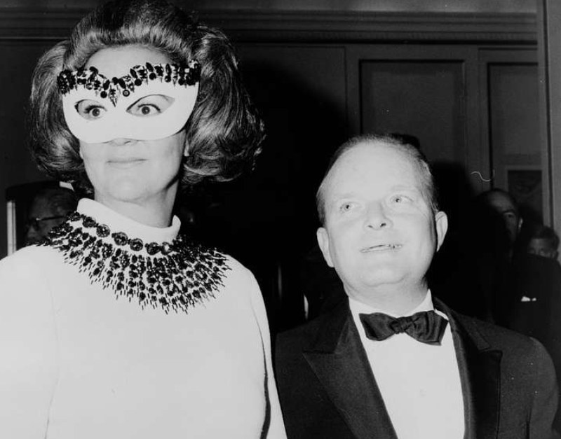 Truman Capote, half-length portrait, facing left, enters party
