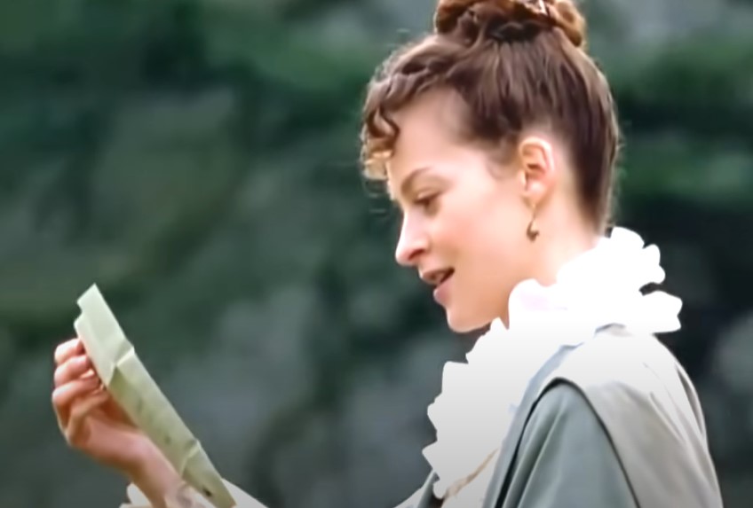 Julie Cox as Annabella Milbanke, Lady Byron  reading a letter