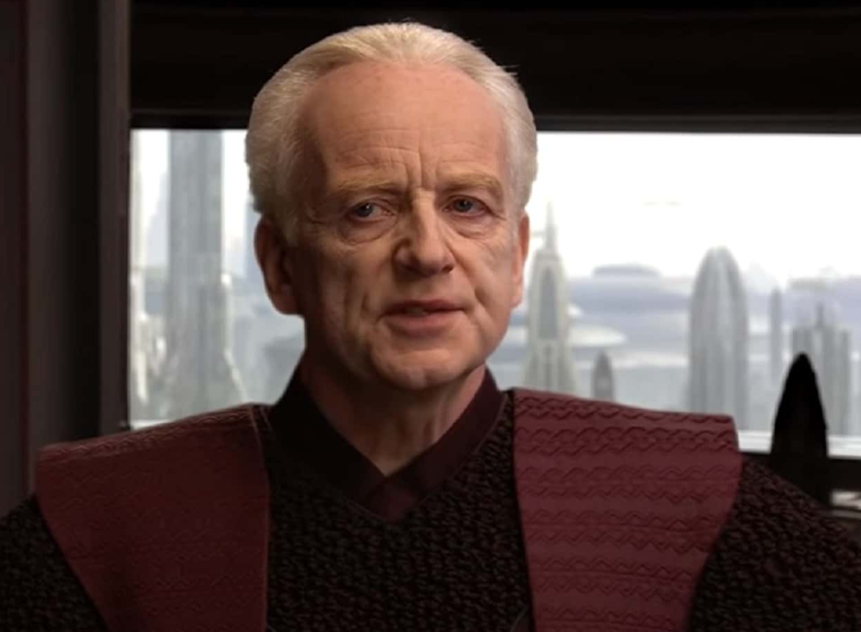 Screenshot of Palpatine -Sith Lord - from Star Wars: Episode III – Revenge of the Sith (2005)