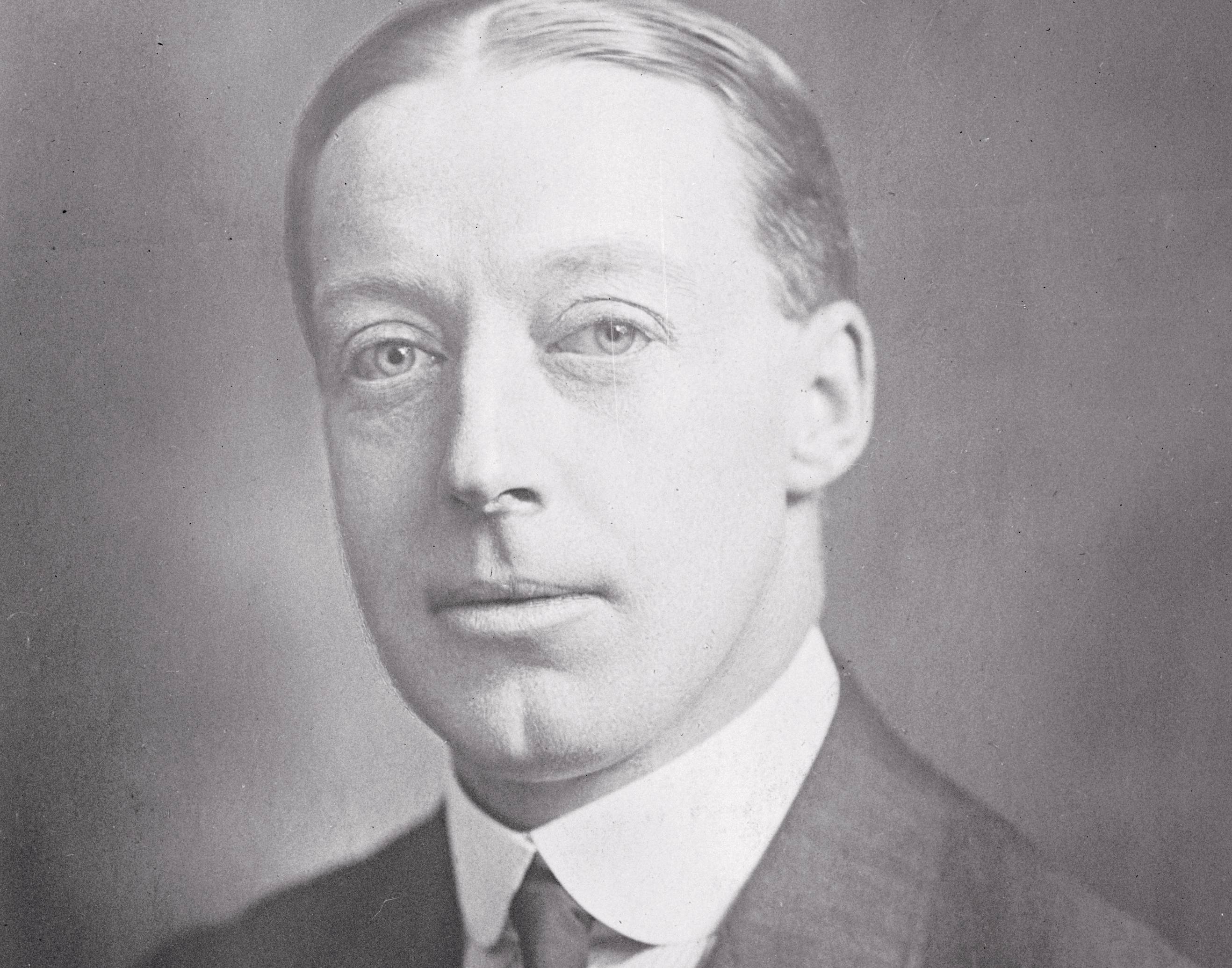 Marmaduke Furness, 1st Viscount Furness in suit