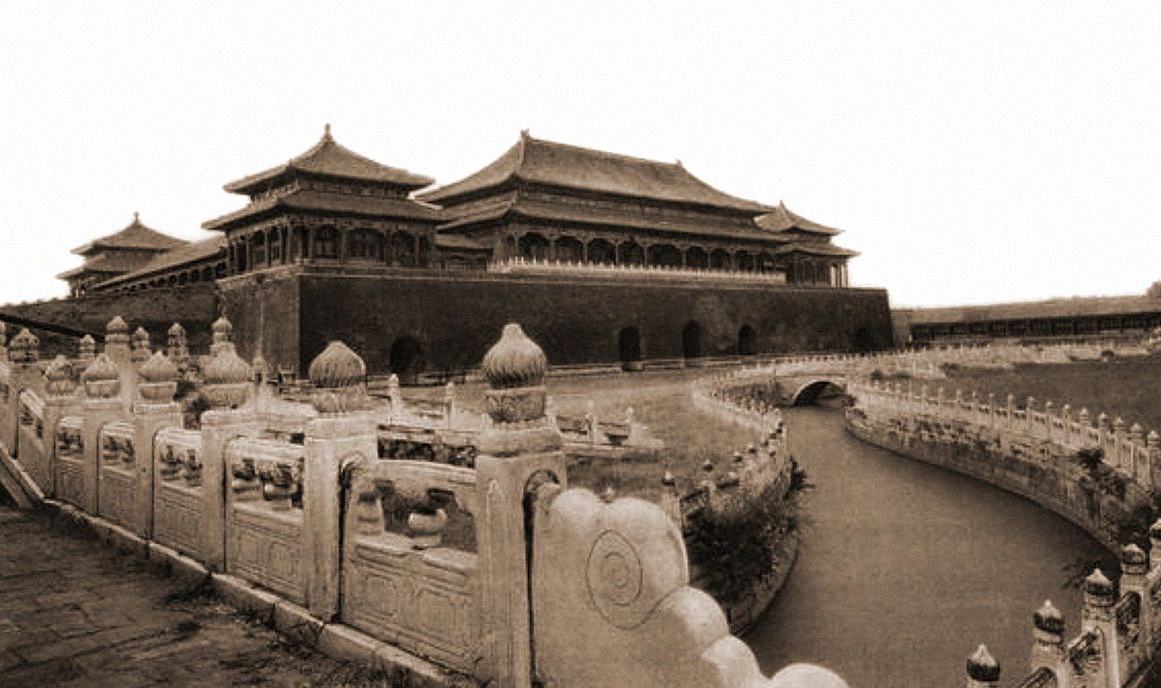 The Meridian Gate, Entrance to the Forbidden City