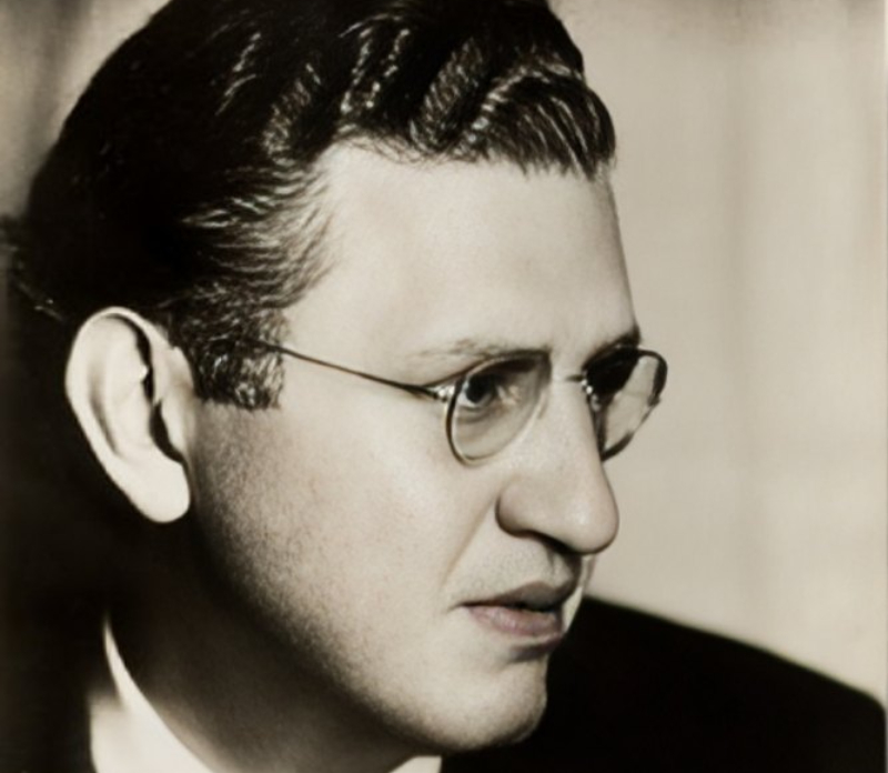 David O. Selznick in suit