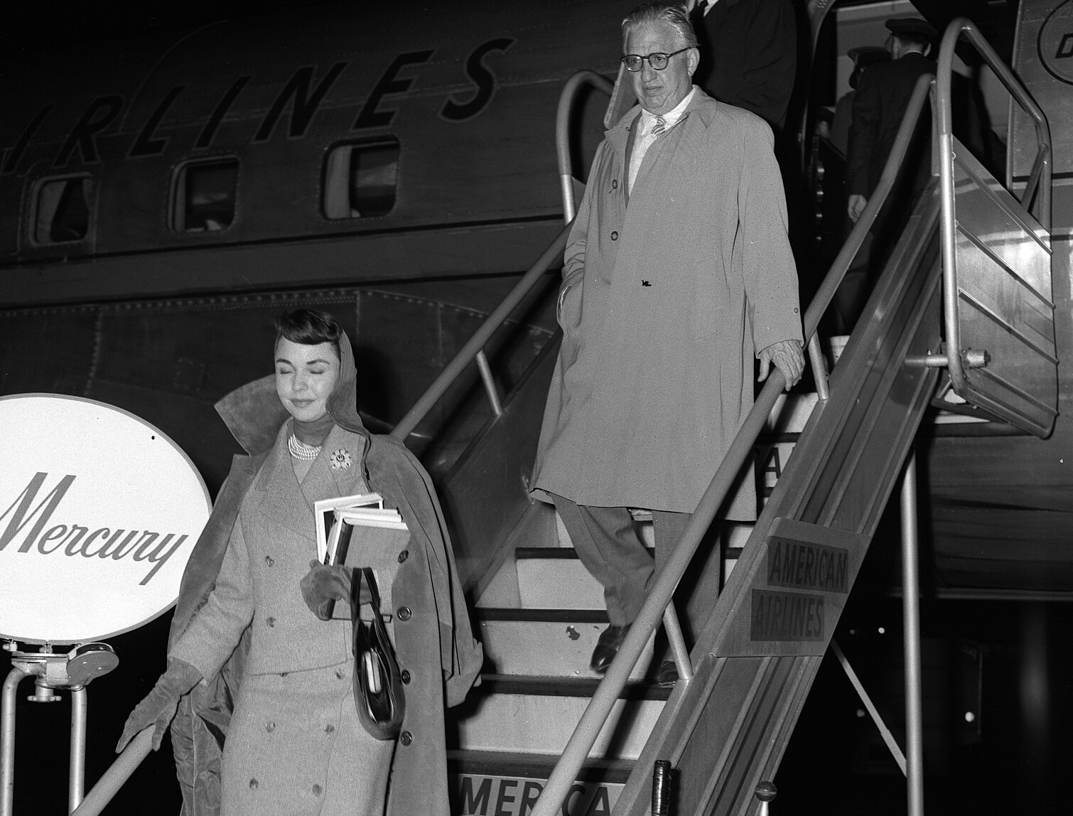 Jennifer Jones and husband David O. Selznick in Los Angeles, 1957