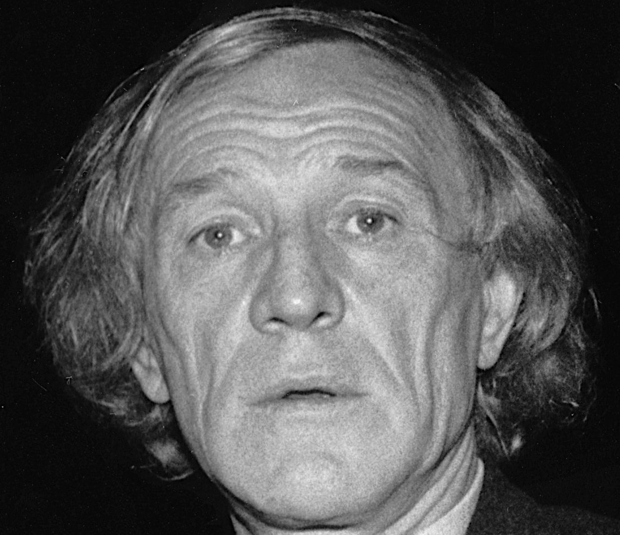 Grayscale Portrait Photo of Actor Richard Harris