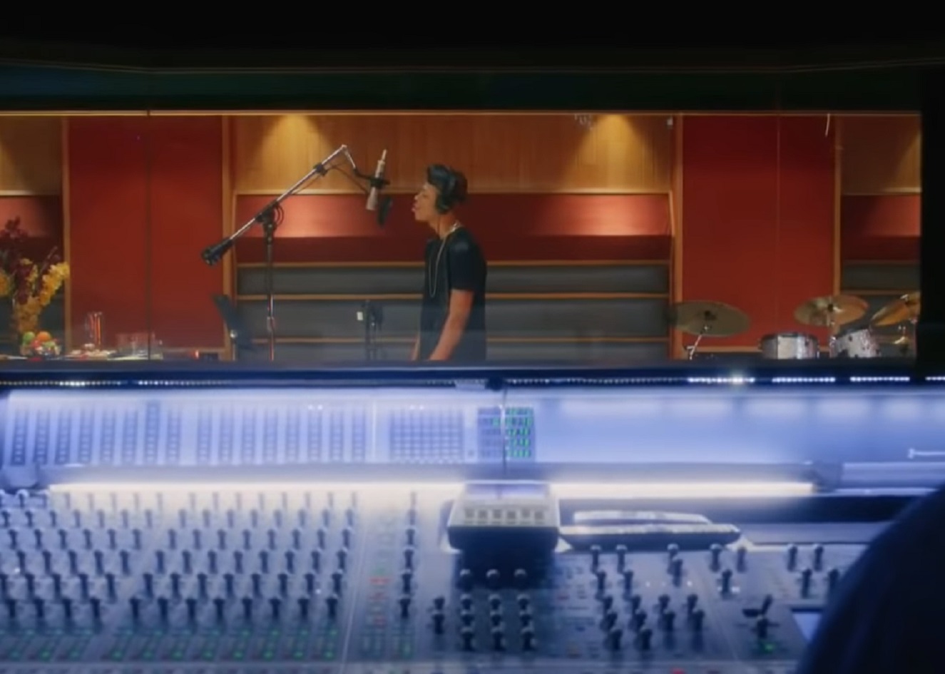 Screenshot of Bryshere Y. Gray in studio - from Empire (2015-2020)