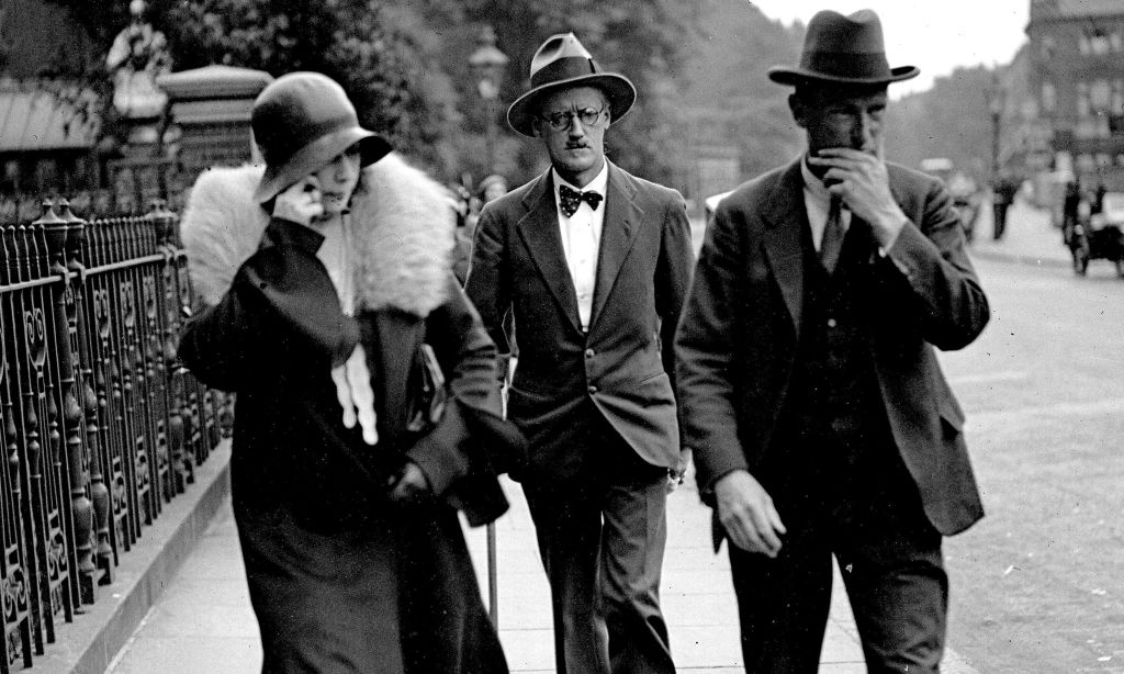 Nora Barnacle (left), James Joyce (center)