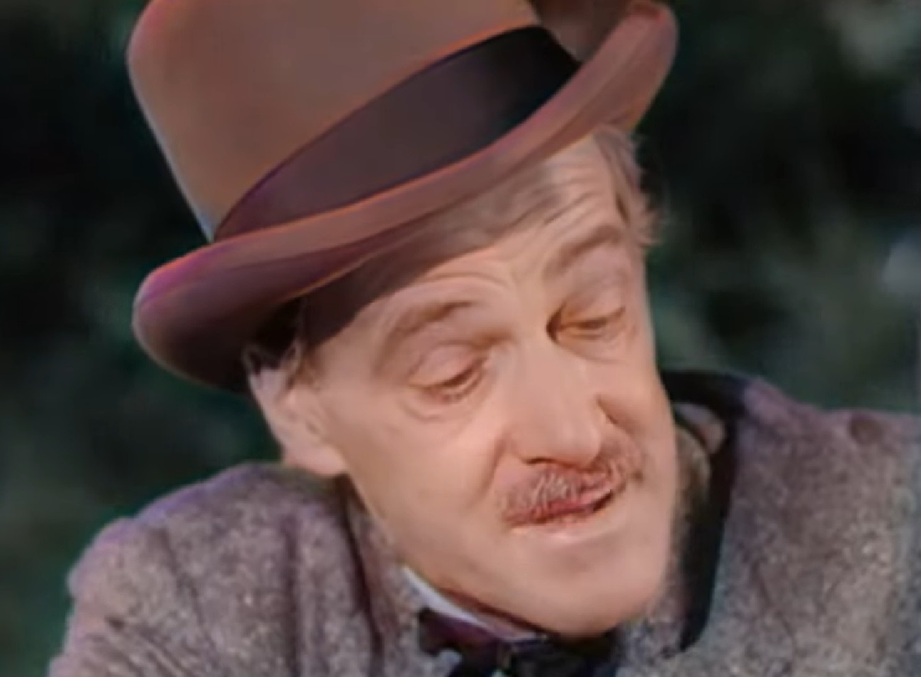 Screenshot of Black Bart (Arthur Space) looking at side - from Stories of the Century (1954-55)