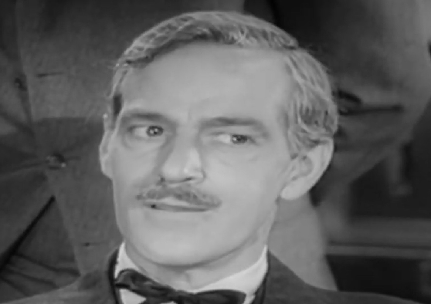 Screenshot of Black Bart (Arthur Space) looking at side - from Stories of the Century (1954-55)